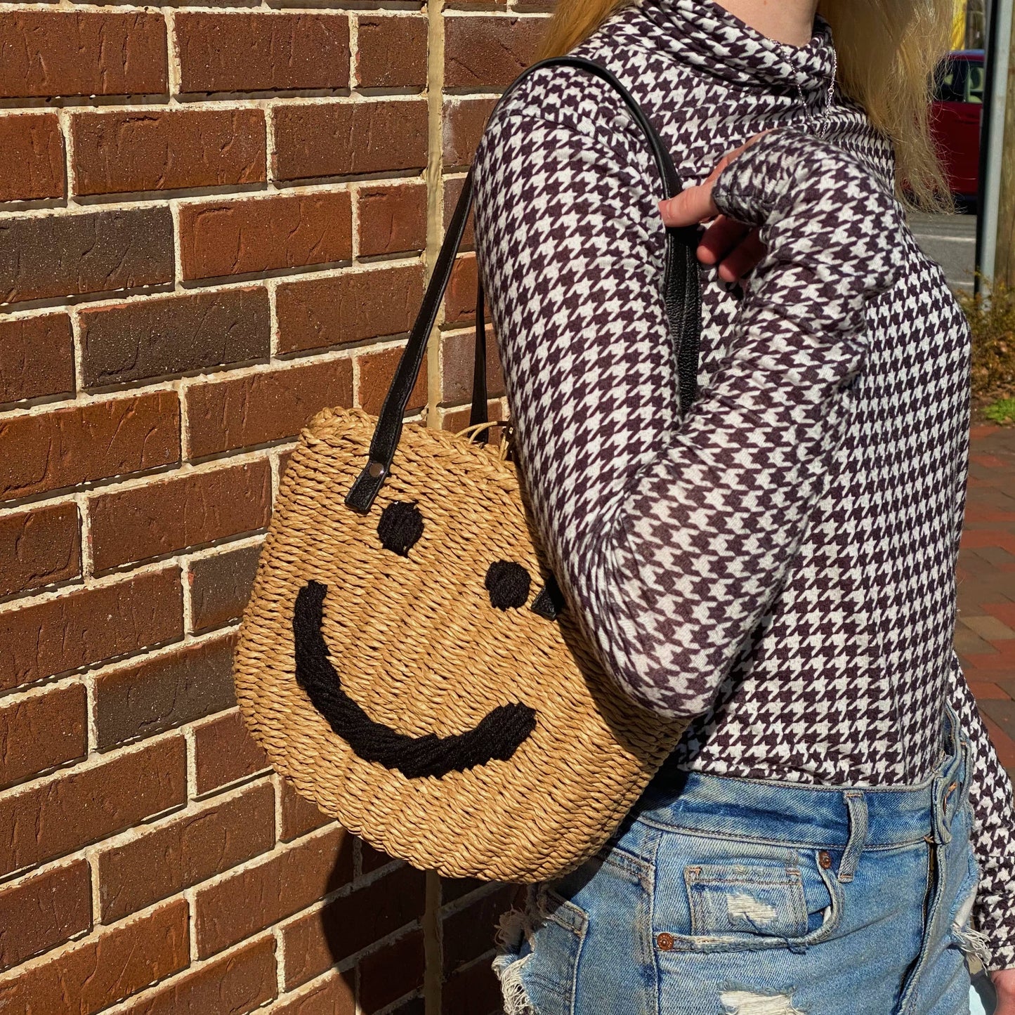 All Happy Vibes Bucket Bag - Hibiscus & Vine