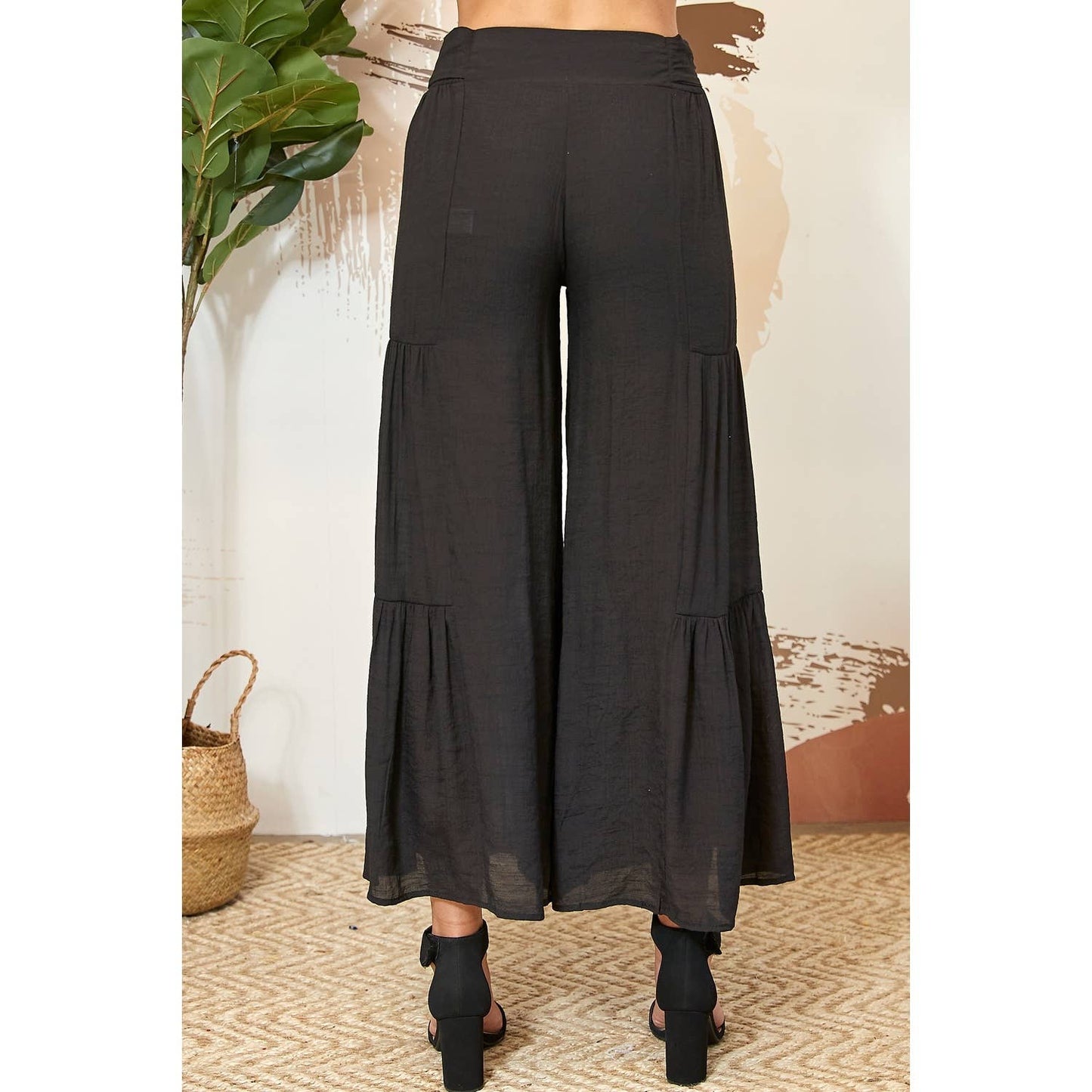 TIERED WIDE- LEG PANTS - Hibiscus & Vine