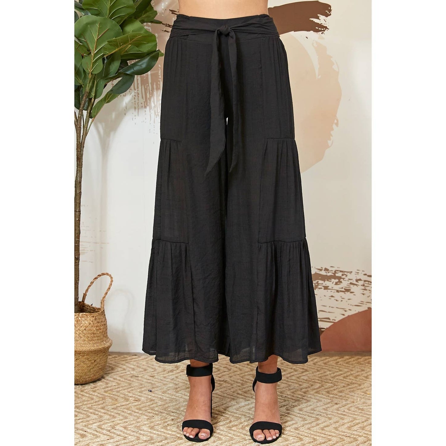 TIERED WIDE- LEG PANTS - Hibiscus & Vine